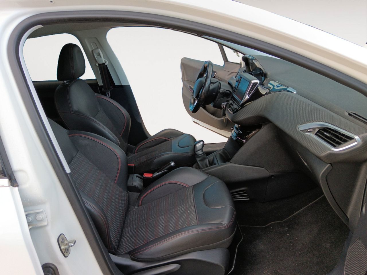 Peugeot 208 PureTech 110 GT Line - foto 10