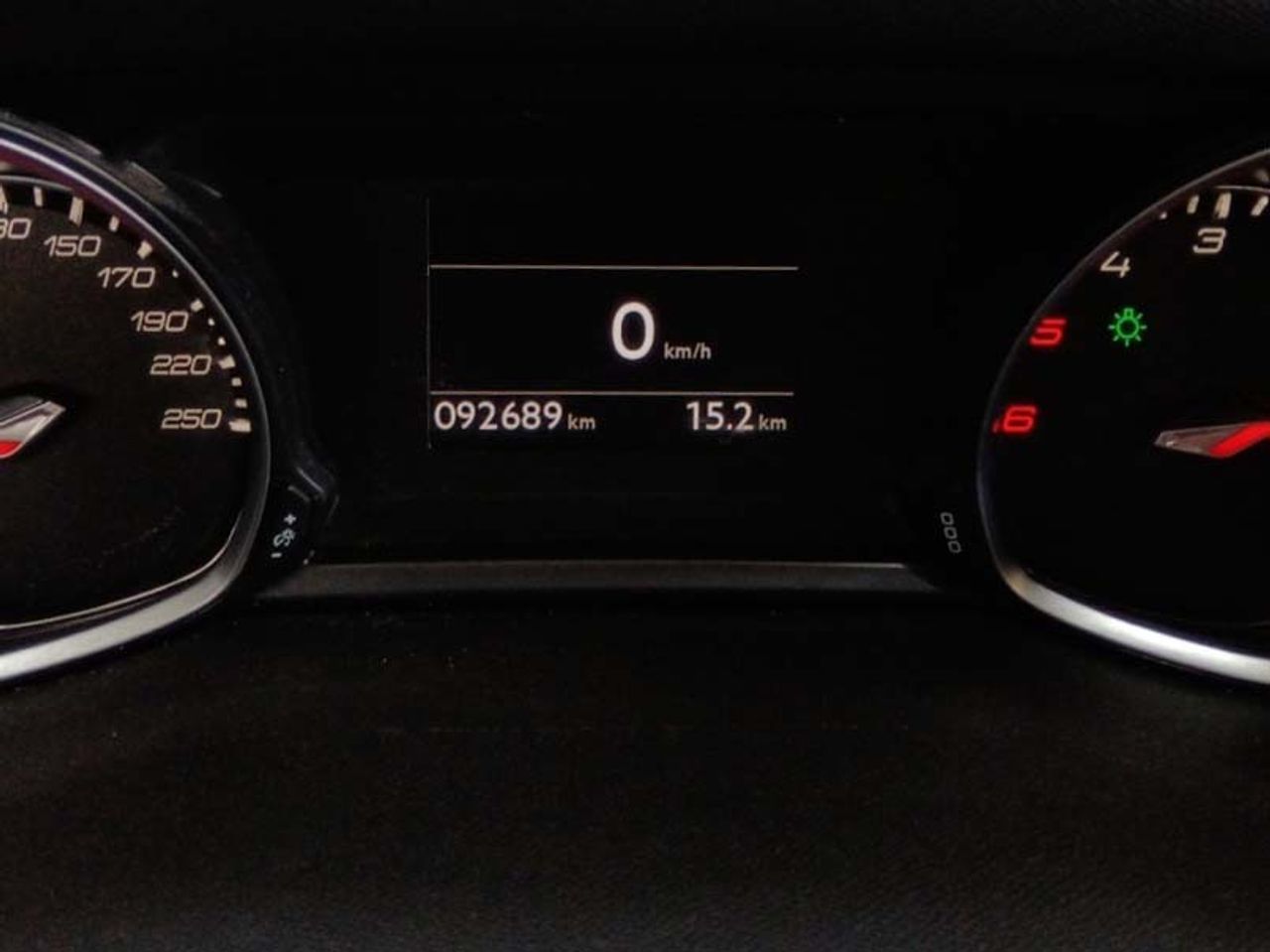 Peugeot 308 BlueHDi 130 Style - foto 14