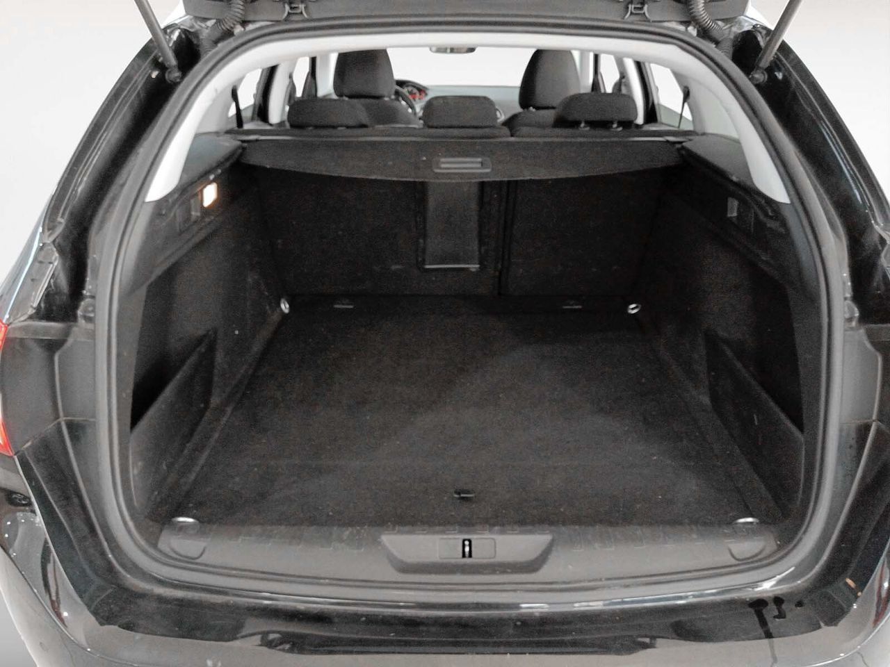 Peugeot 308 BlueHDi 130 Style - foto 12