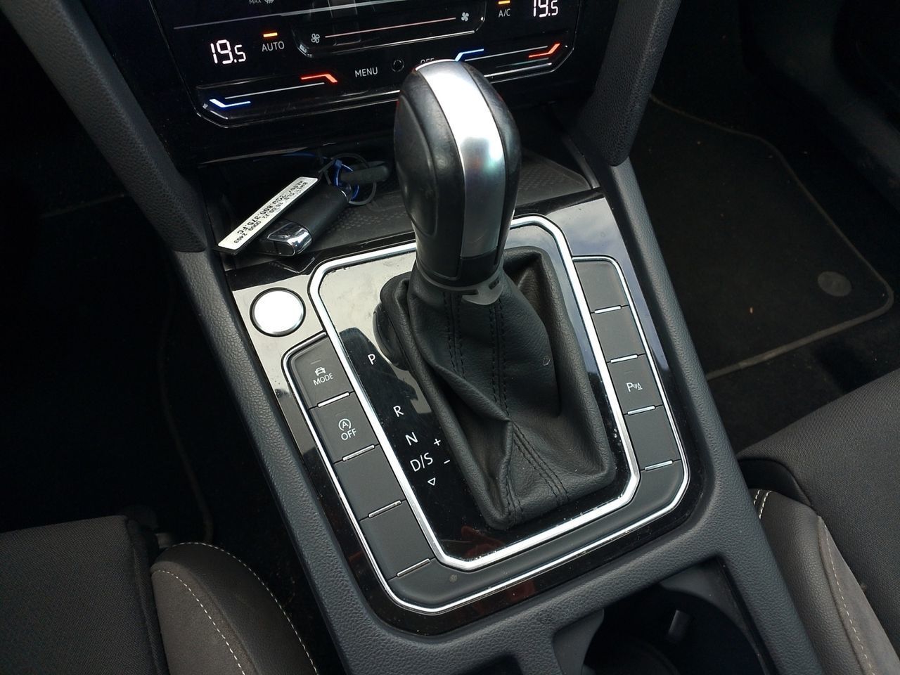 Volkswagen Passat 2.0 TDI BMT 4Motion DSG - foto 13