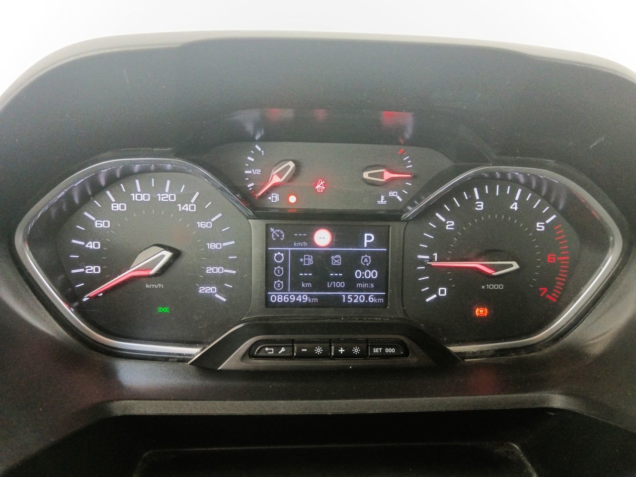 Peugeot Rifter PureTech 130 Allure Pack Standard EAT8 - foto 14