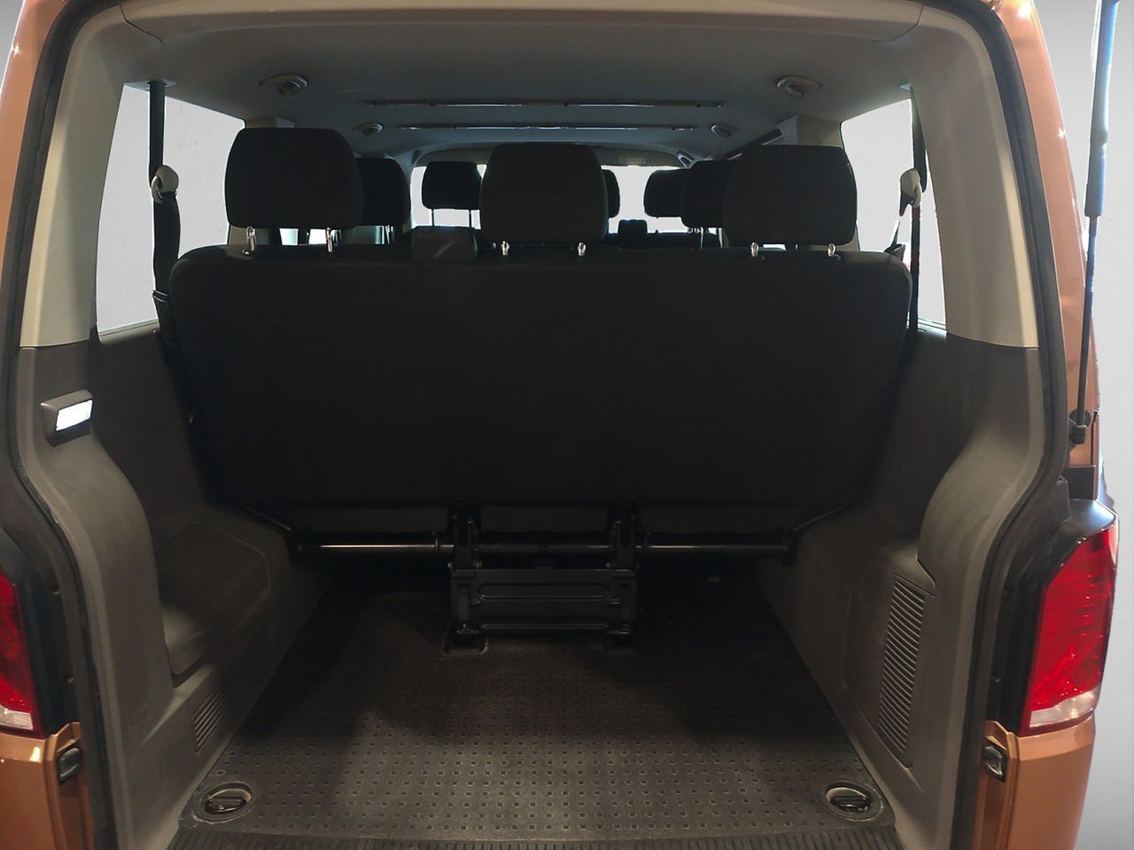 Volkswagen Caravelle Origin Batalla Corta 2.0 TDI BMT - foto 14