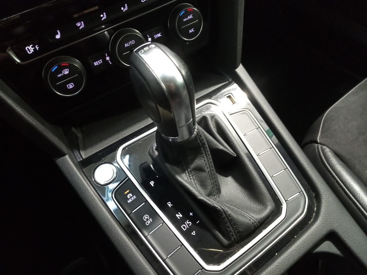 Volkswagen Arteon Elegance 2.0 TSI DSG - foto 12