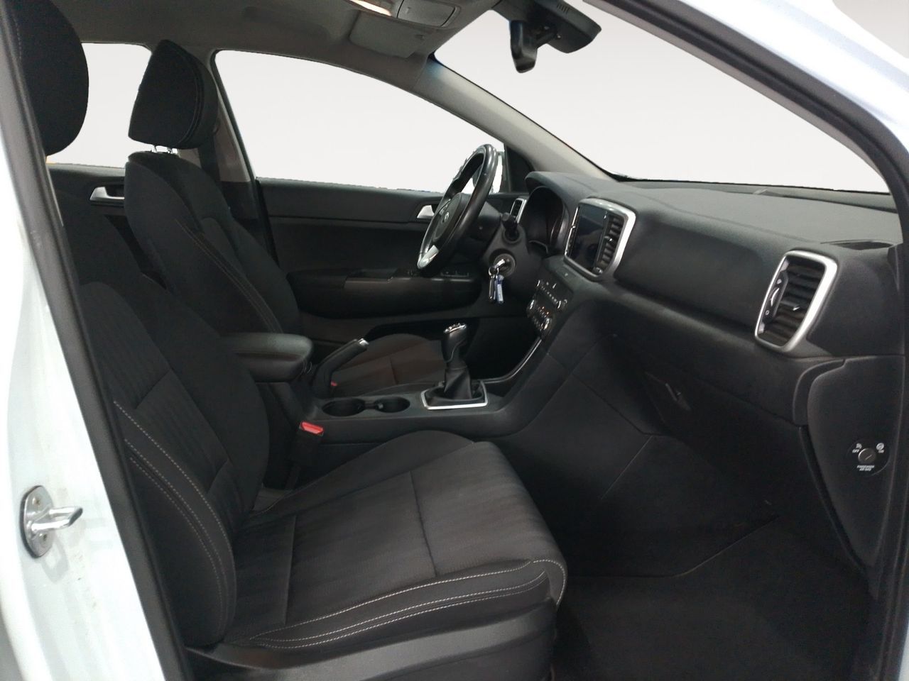 Kia Sportage 1.6 MHEV Business 4x4 - foto 13