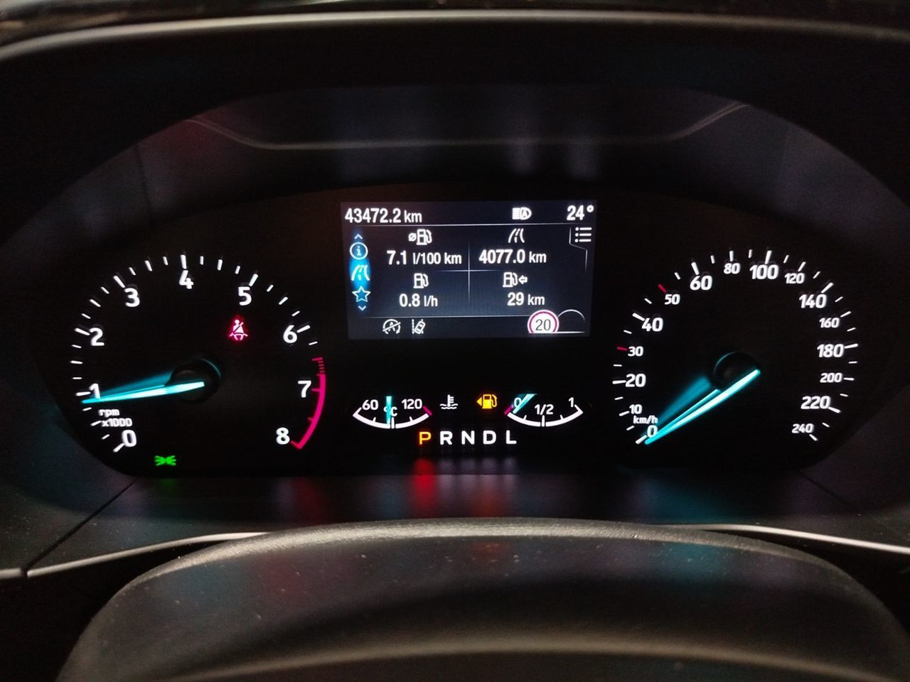 Ford Focus SportBreak 1.0 EcoBoost MHEV ST-Line - foto 13