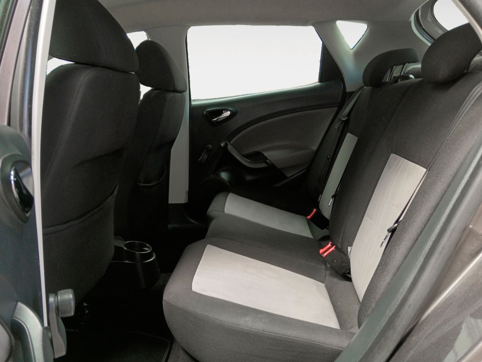 SEAT Ibiza 1.6 TDI Style - foto 12