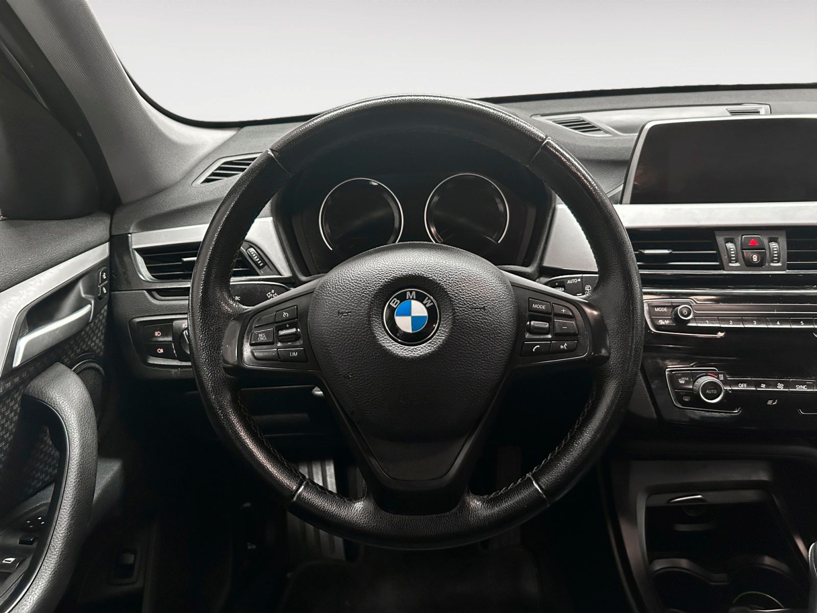 BMW X1 sDrive16d - foto 10