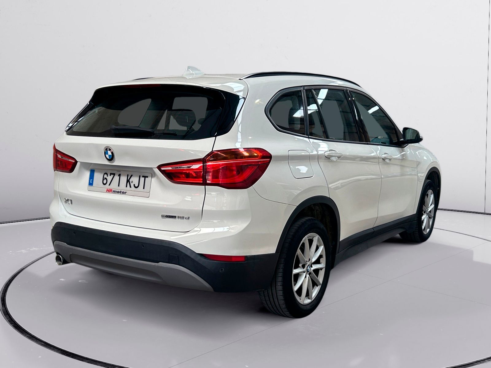 BMW X1 sDrive16d - foto 3