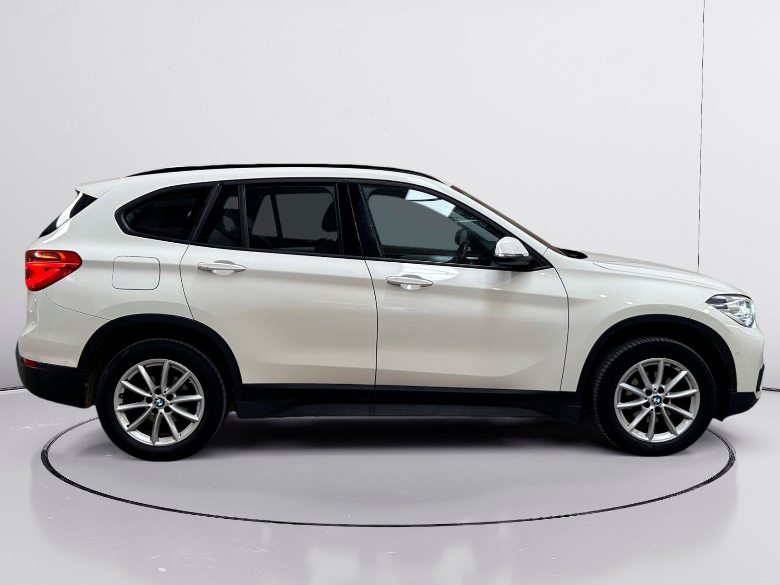 BMW X1 sDrive16d - foto 2