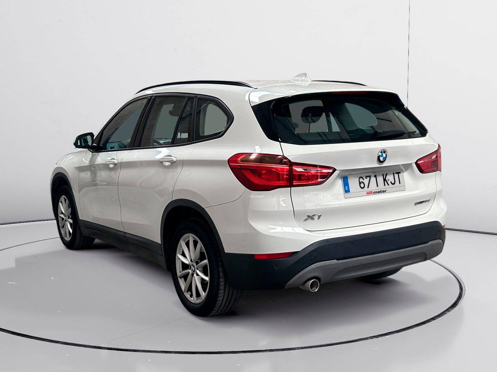 BMW X1 sDrive16d - foto 5