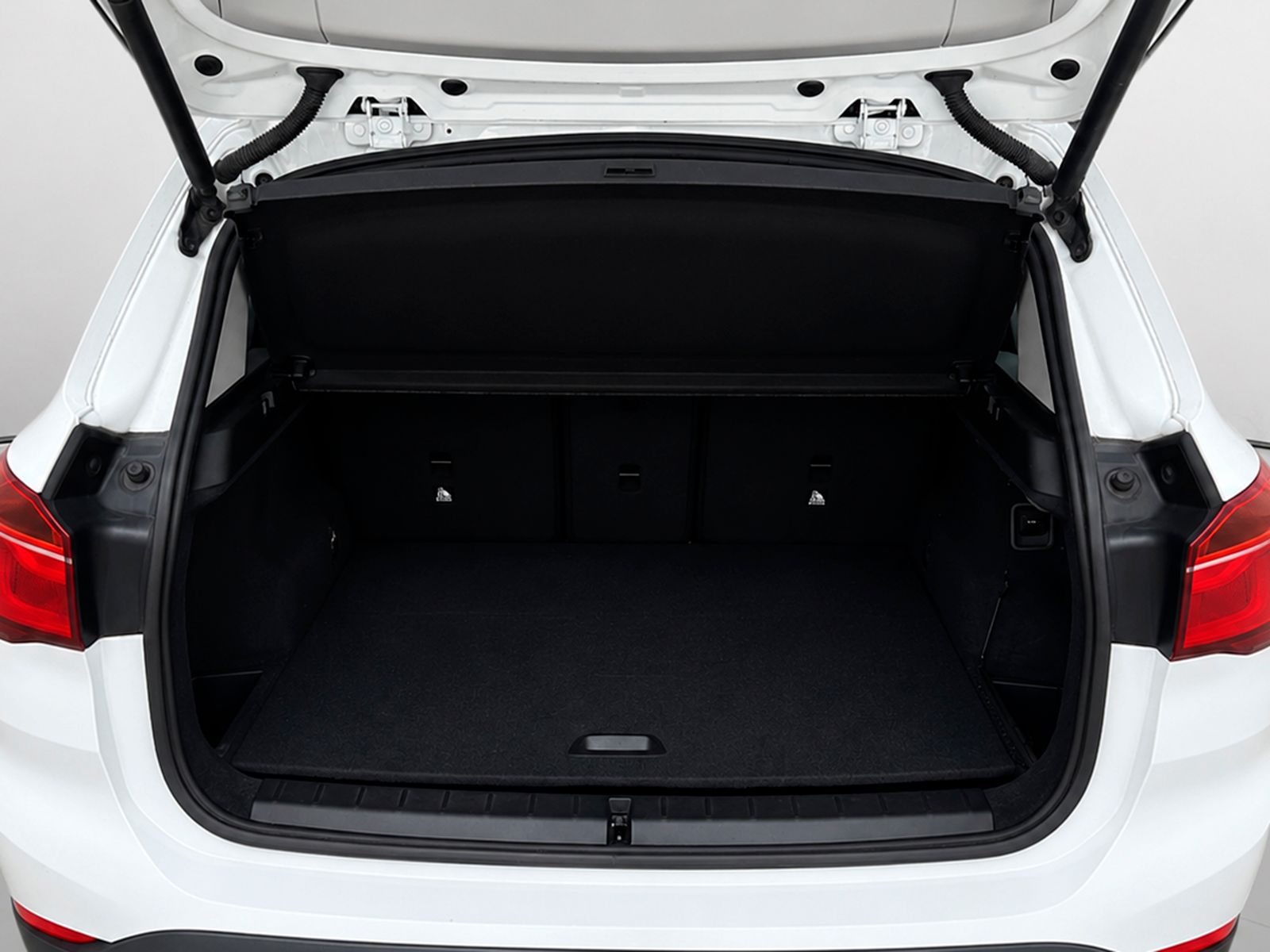 BMW X1 sDrive16d - foto 14