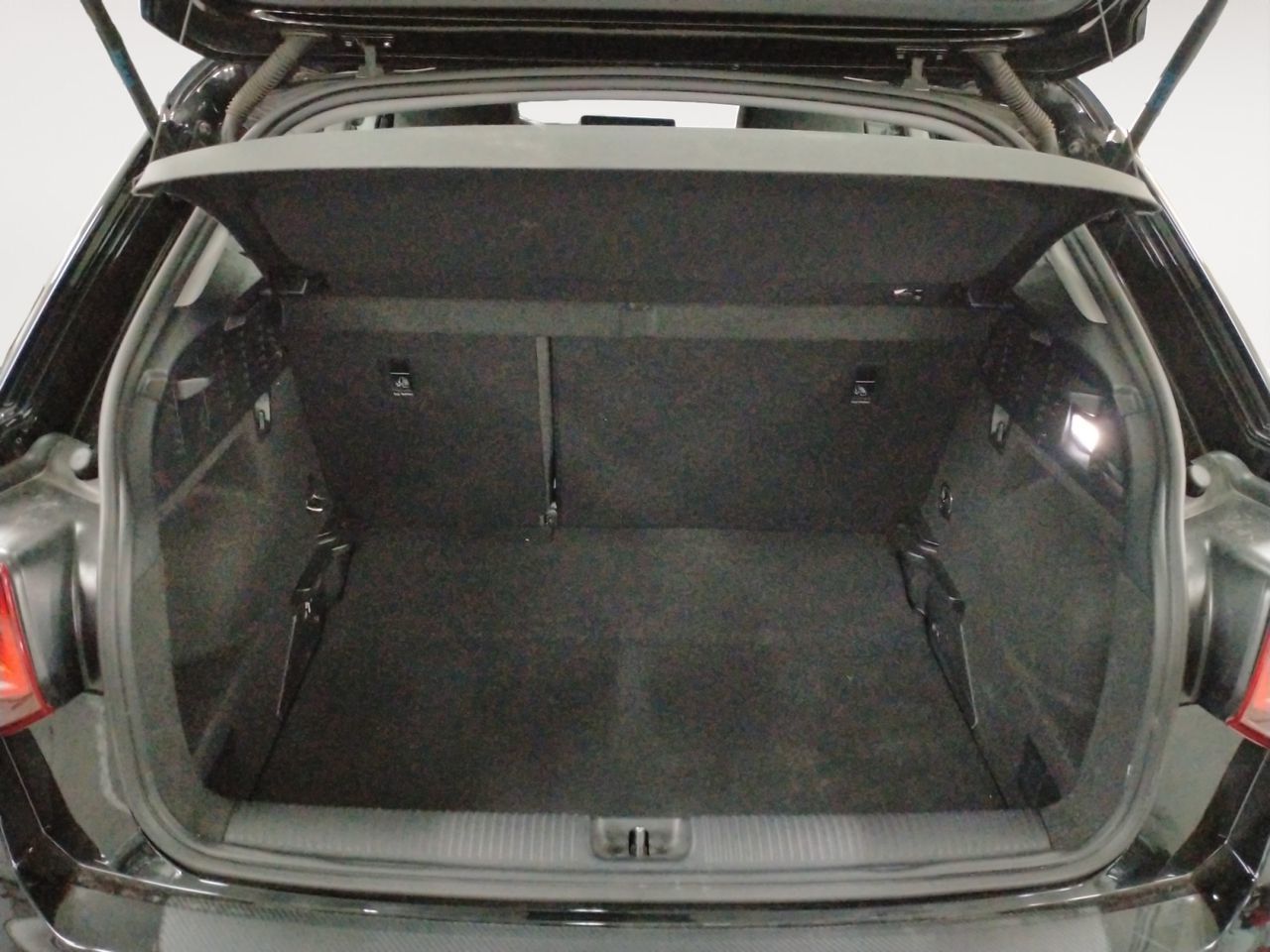 Audi Q2 Advanced 35 TFSI - foto 12