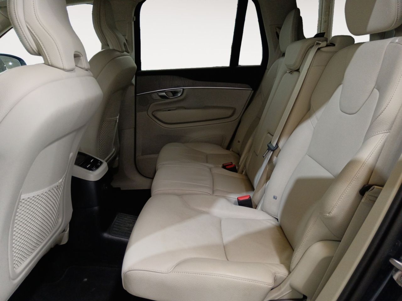 Volvo XC90 T8 Core Recharge AWD - foto 11