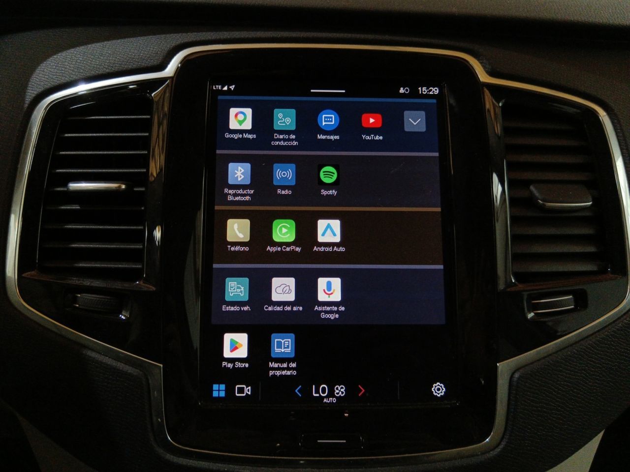 Volvo XC90 T8 Core Recharge AWD - foto 15
