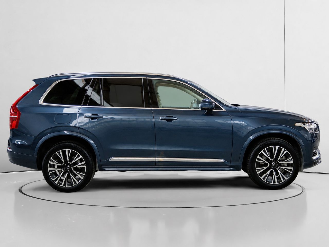 Volvo XC90 T8 Core Recharge AWD - foto 2