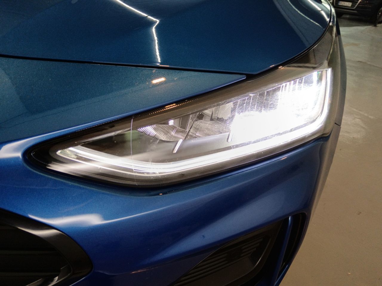 Ford Focus SportBreak 1.0 EcoBoost MHEV ST-Line - foto 20