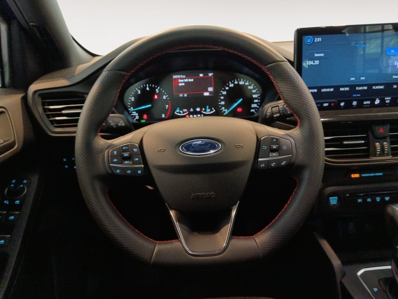 Ford Focus SportBreak 1.0 EcoBoost MHEV ST-Line - foto 7