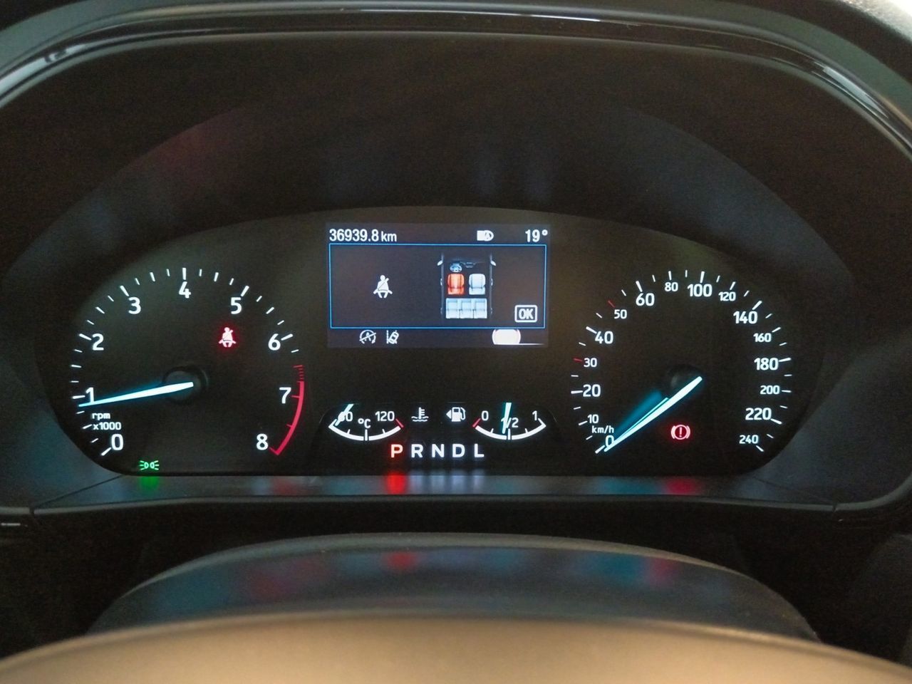 Ford Focus SportBreak 1.0 EcoBoost MHEV ST-Line - foto 13