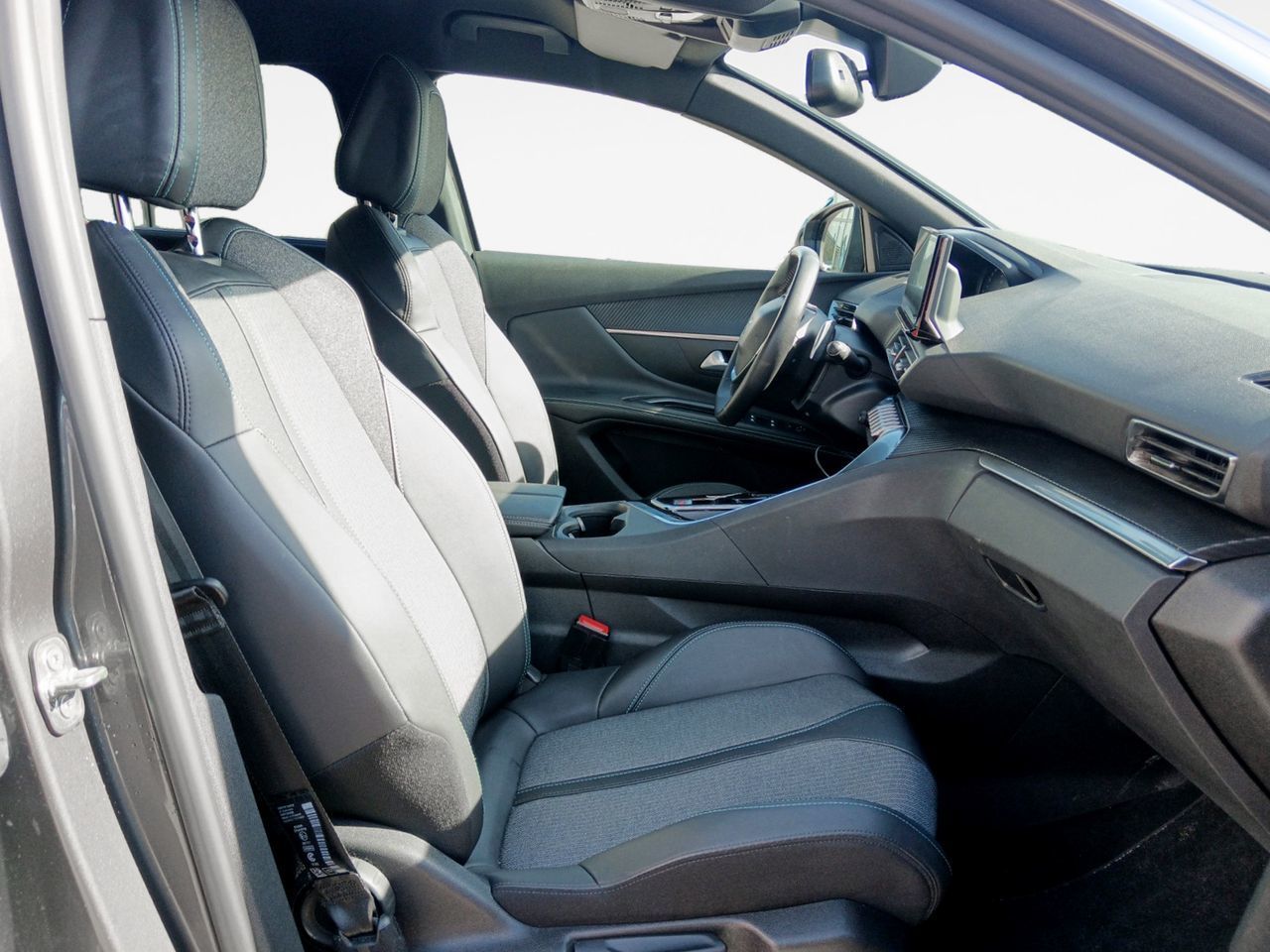 Peugeot 5008 BlueHDi 130 Allure Pack EAT8 - foto 11