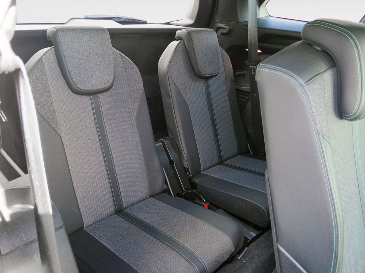 Peugeot 5008 BlueHDi 130 Allure Pack EAT8 - foto 10