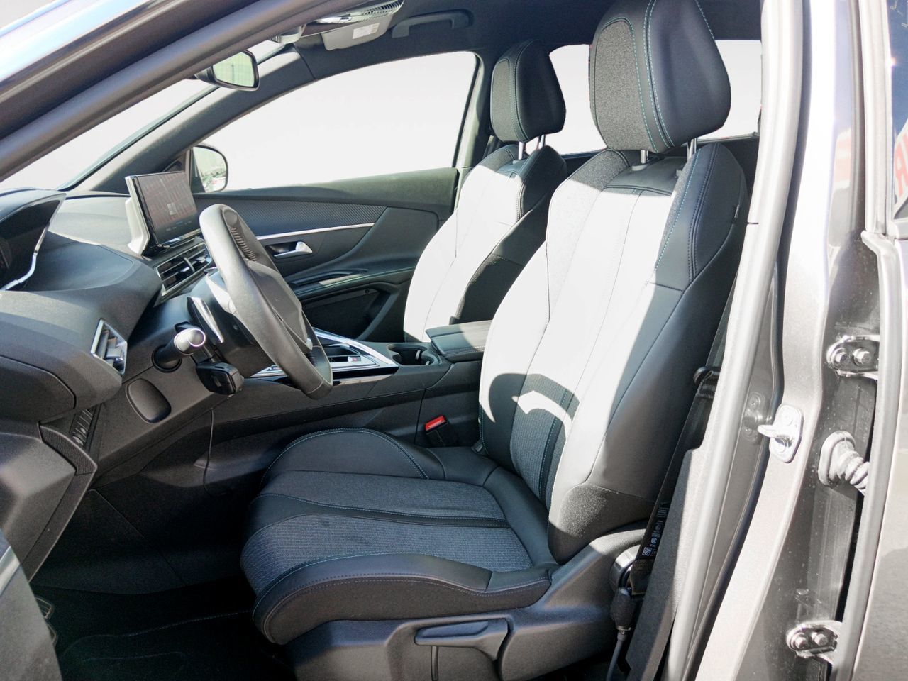 Peugeot 5008 BlueHDi 130 Allure Pack EAT8 - foto 8