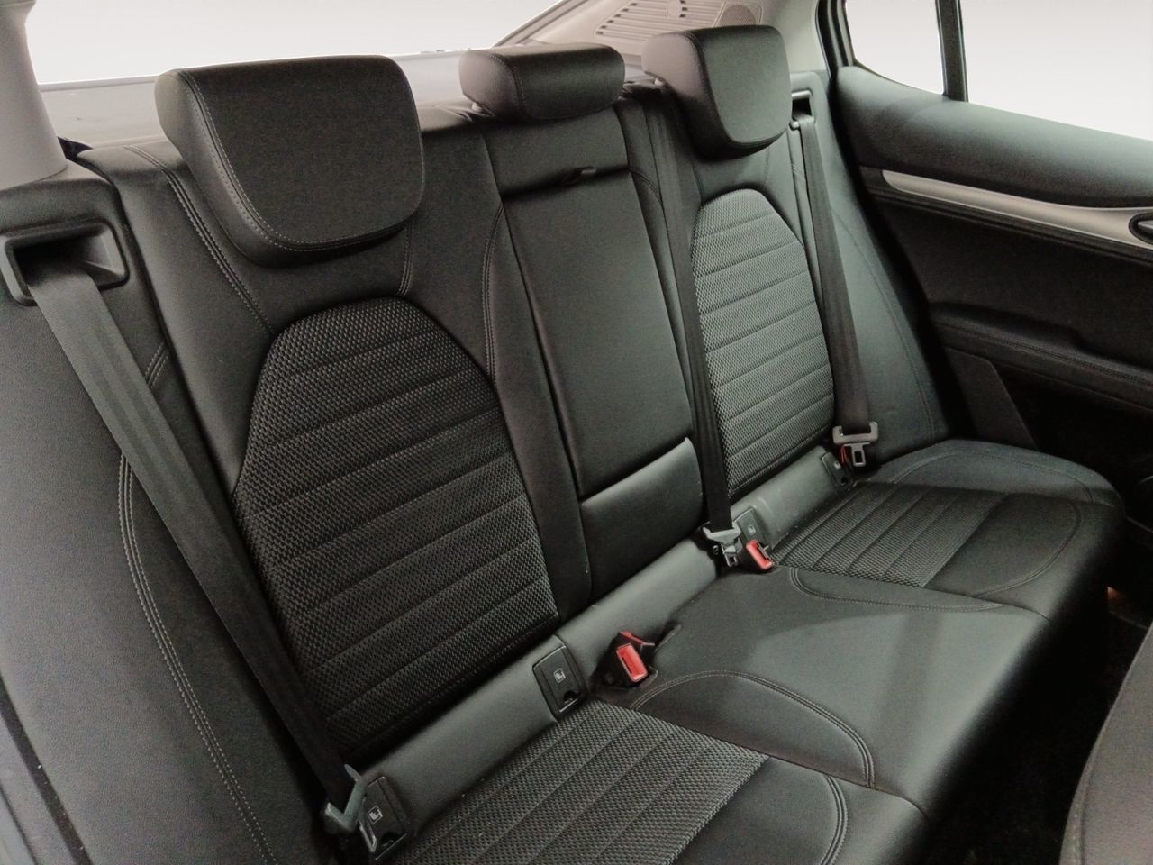 Alfa Romeo Stelvio 2.2 Diesel Sprint RWD - foto 10