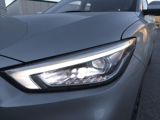MG ZS 1.0T Luxury - foto 20