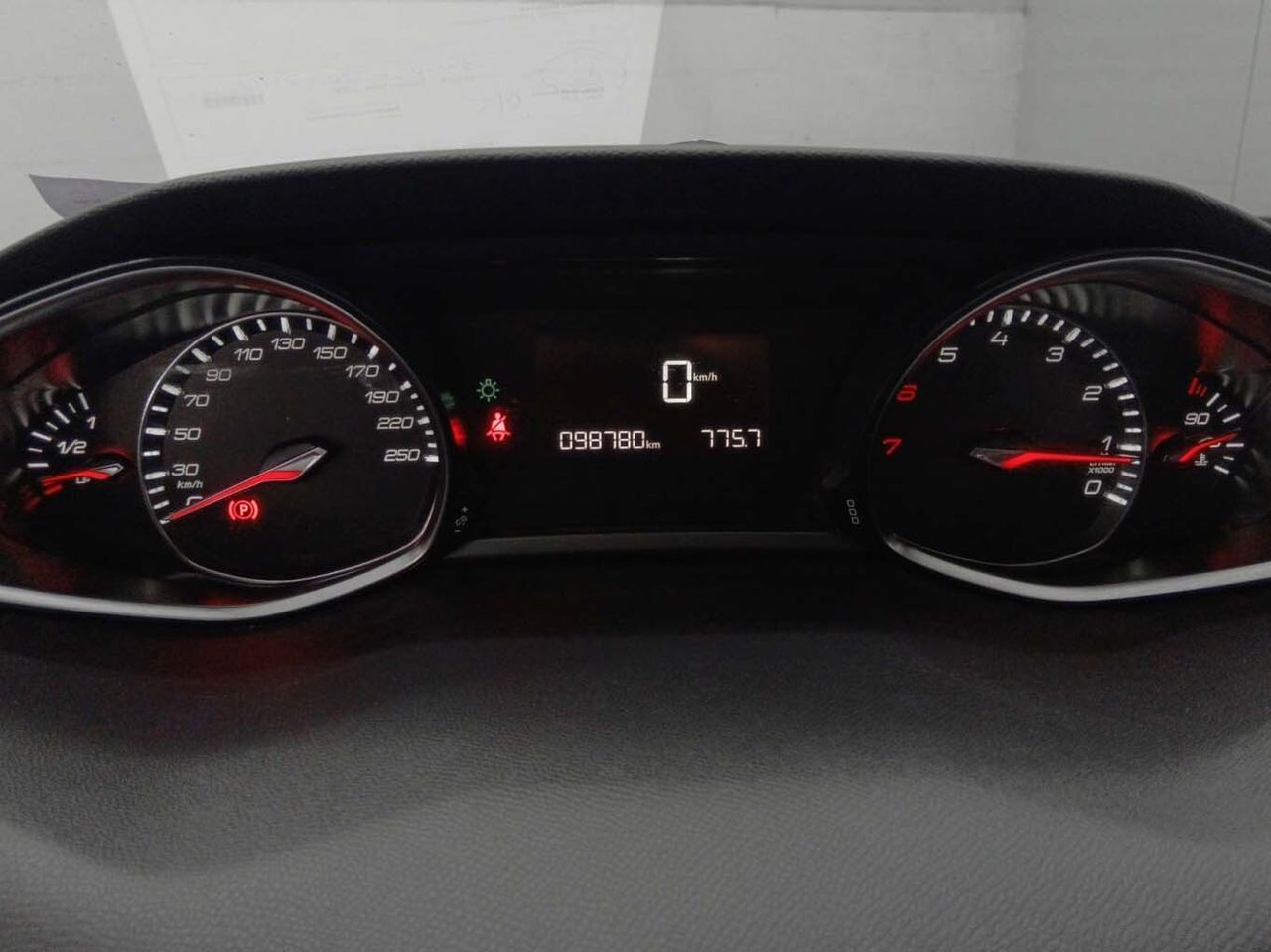 Peugeot 308 PureTech 130 Allure - foto 17