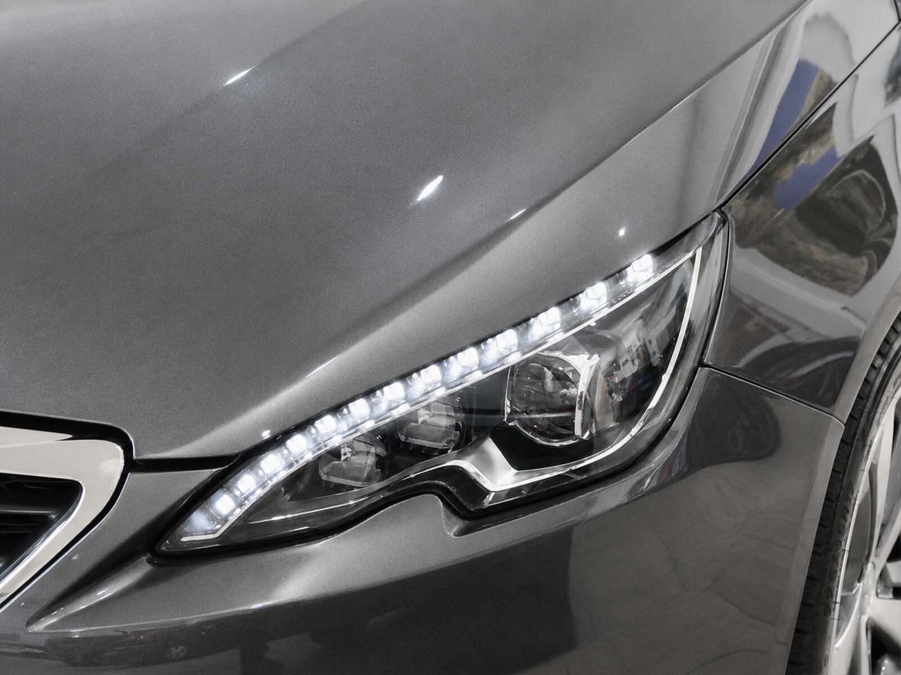 Peugeot 308 PureTech 130 Allure - foto 25