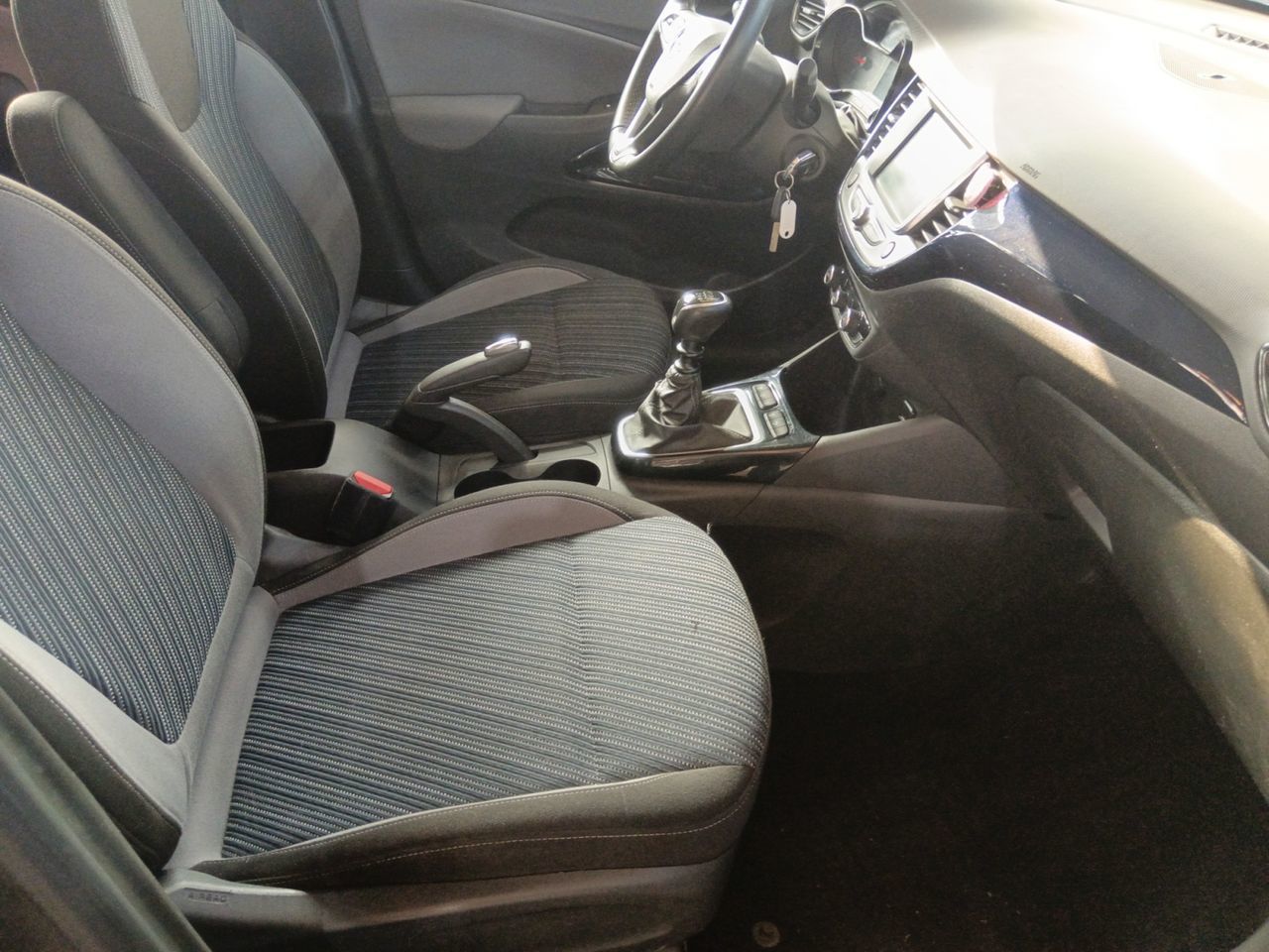 Opel Crossland 1.2 Design Line 120 Aniversario - foto 9