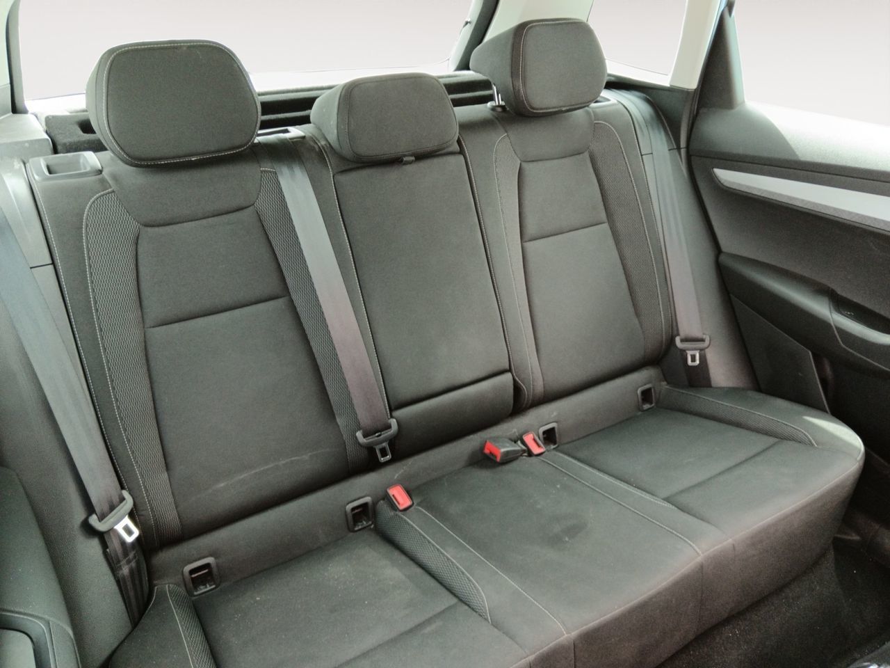 Škoda Karoq 2.0 TDI Selection - foto 9