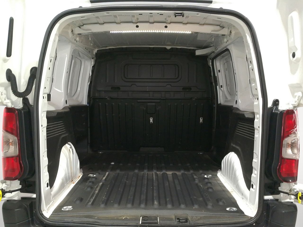 Citroën Berlingo Furgon BlueHDi 130 Talla M Club Dangel 4x4 - foto 12