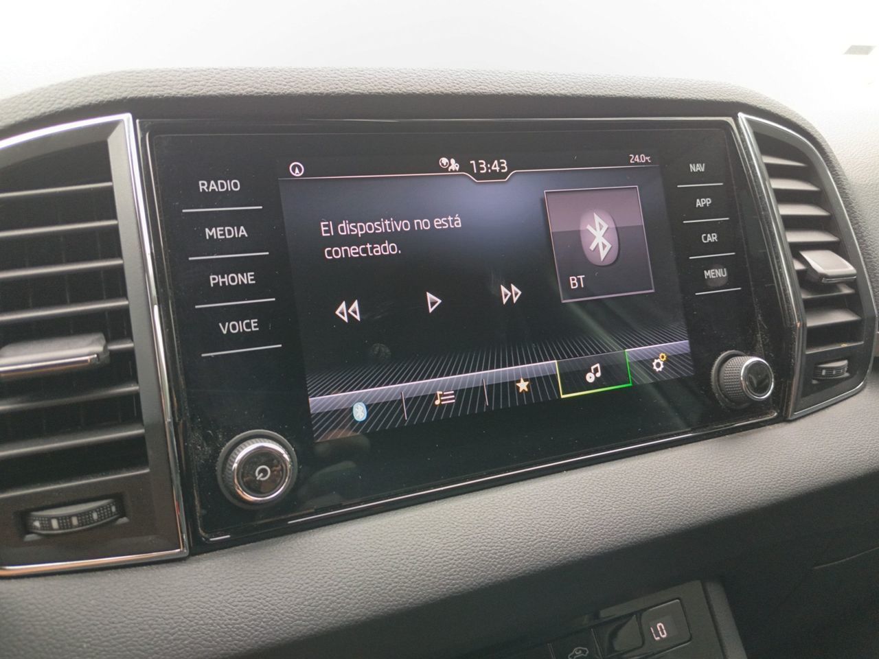 Škoda Karoq 2.0 TDI Selection - foto 16