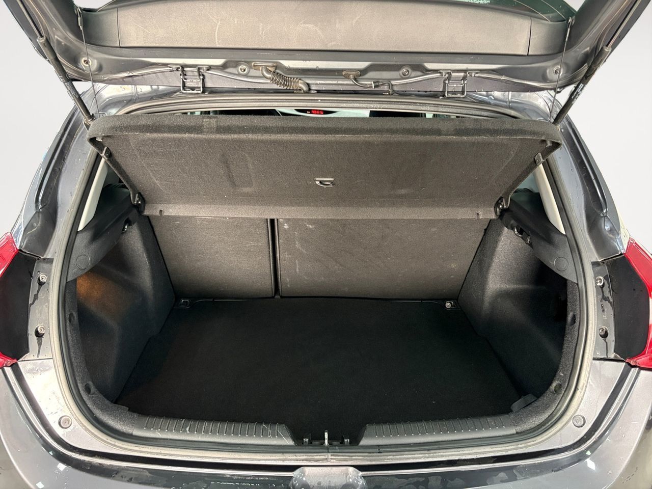 Kia Ceed 1.4 CRDi WGT x-Tech17 - foto 12