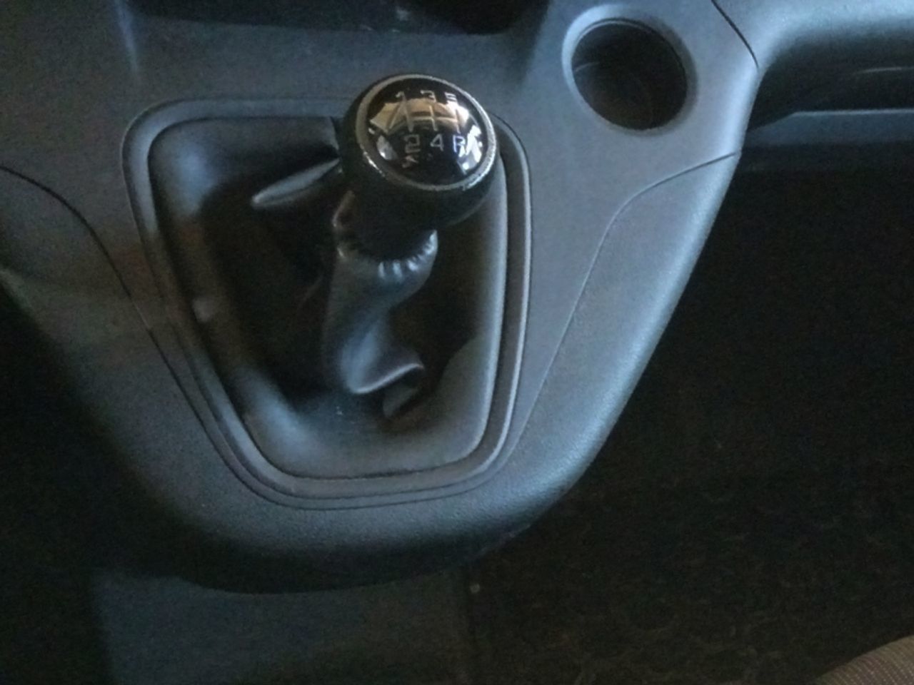 Peugeot Partner Furgon BlueHDi 100 Pro Standard 600kg - foto 13