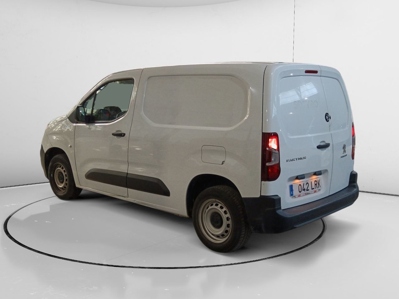 Peugeot Partner Furgon BlueHDi 100 Pro Standard 600kg - foto 4