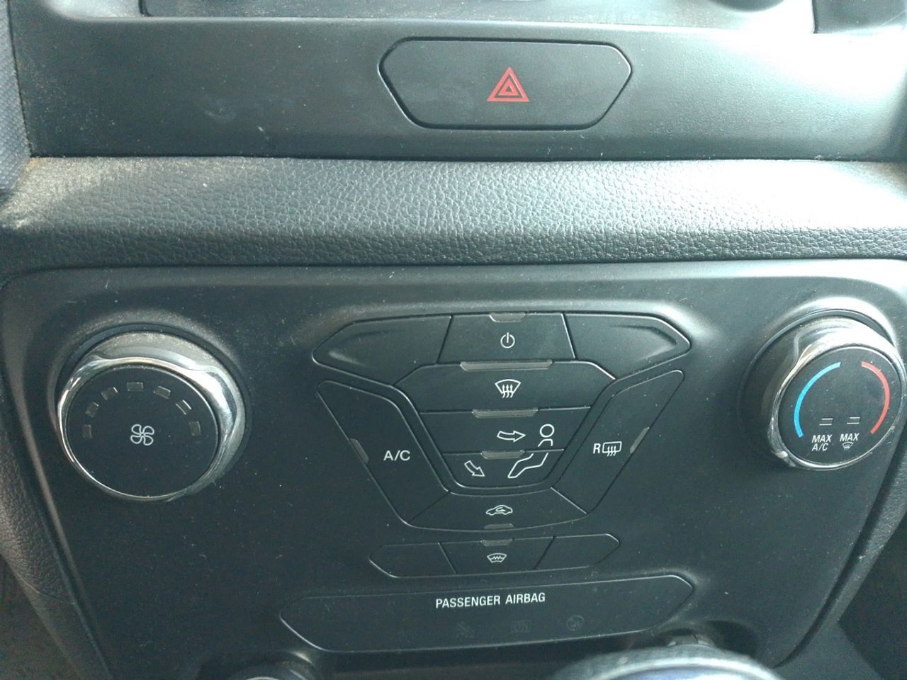 Ford Ranger Pickup 2.0 EcoBlue Doble Cabina XL 4x4 - foto 15