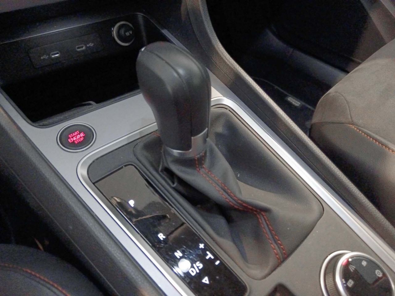 SEAT Ateca 1.5 TSI FR Special Edition DSG - foto 13