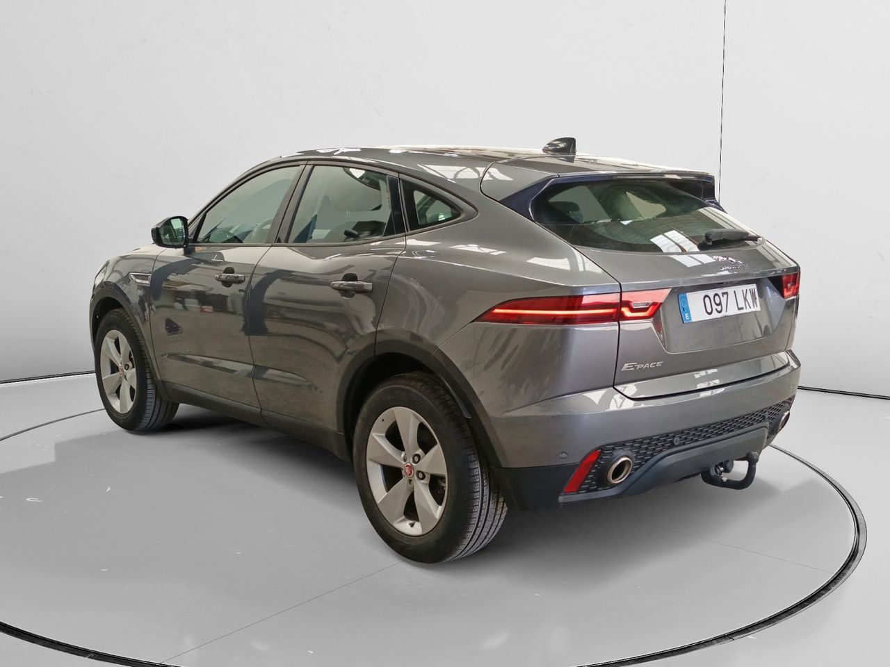 Jaguar E-Pace 2.0D 4WD - foto 4