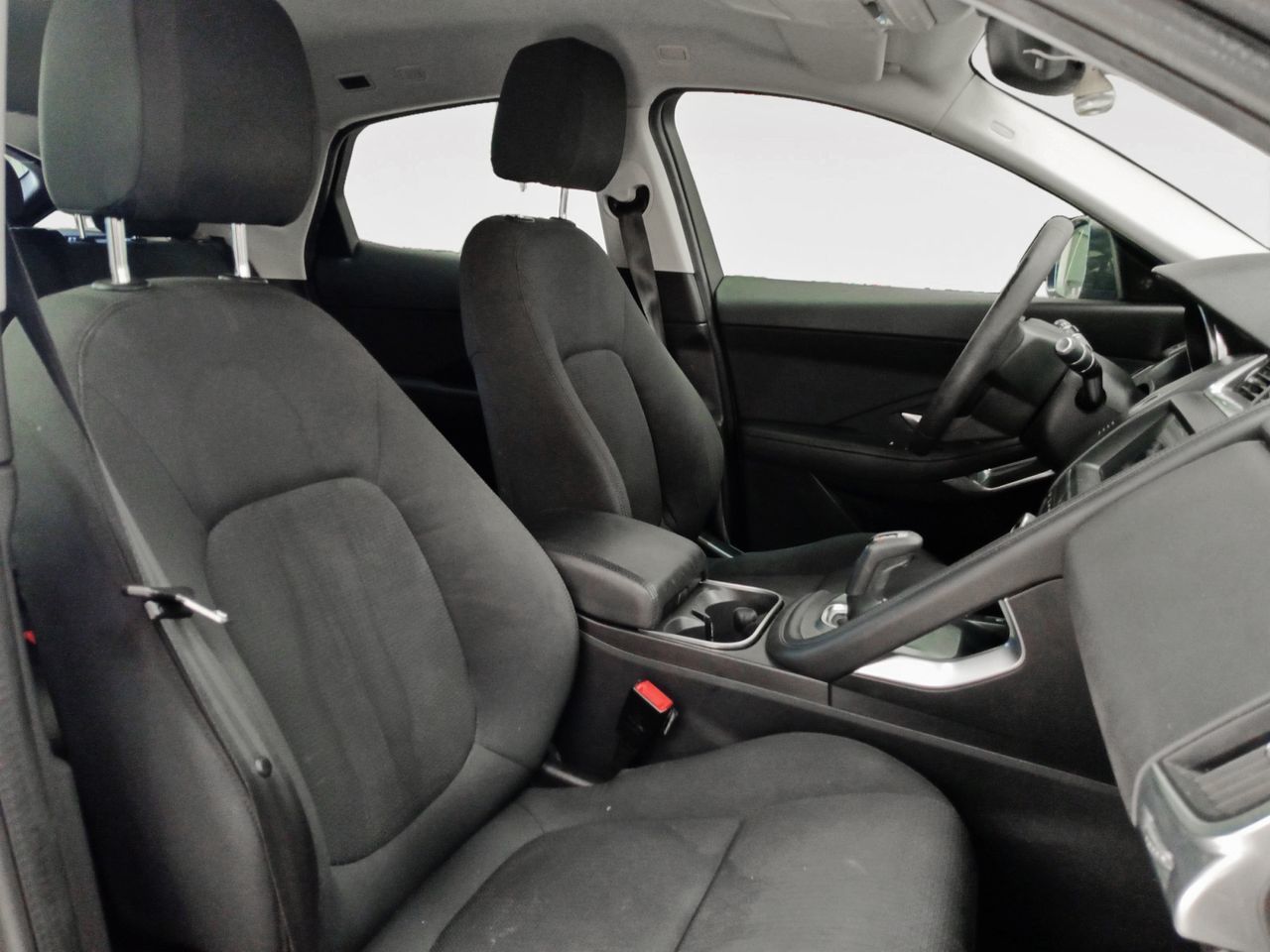 Jaguar E-Pace 2.0D 4WD - foto 11