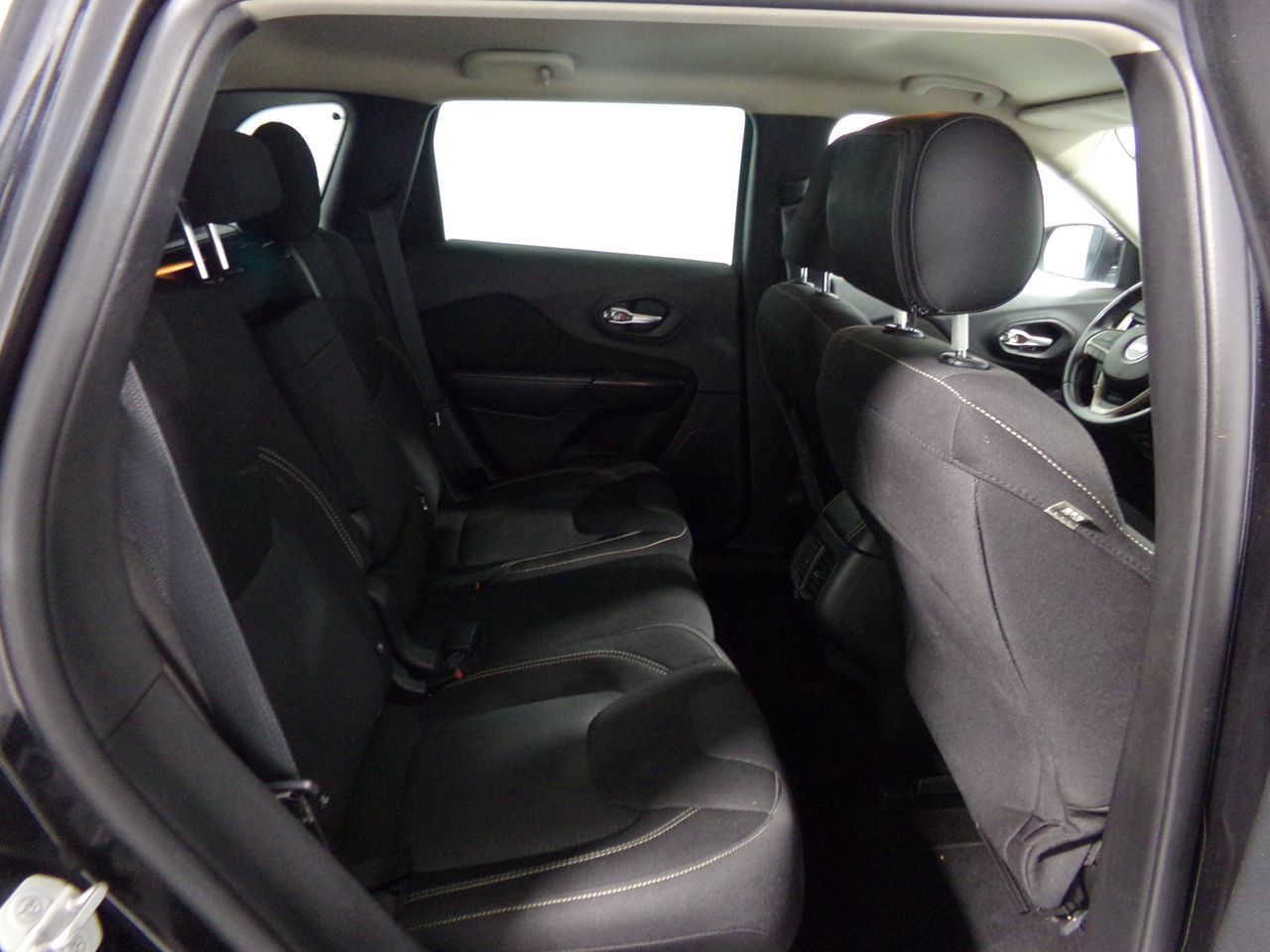 Jeep Cherokee 2.0 CRD Longitude 4x4 Ac.D.I - foto 10