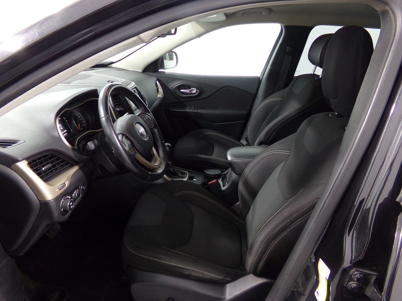 Jeep Cherokee 2.0 CRD Longitude 4x4 Ac.D.I - foto 9