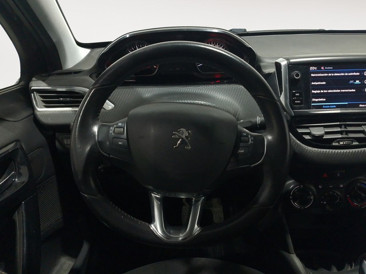 Peugeot 208 PureTech 82 Style - foto 8