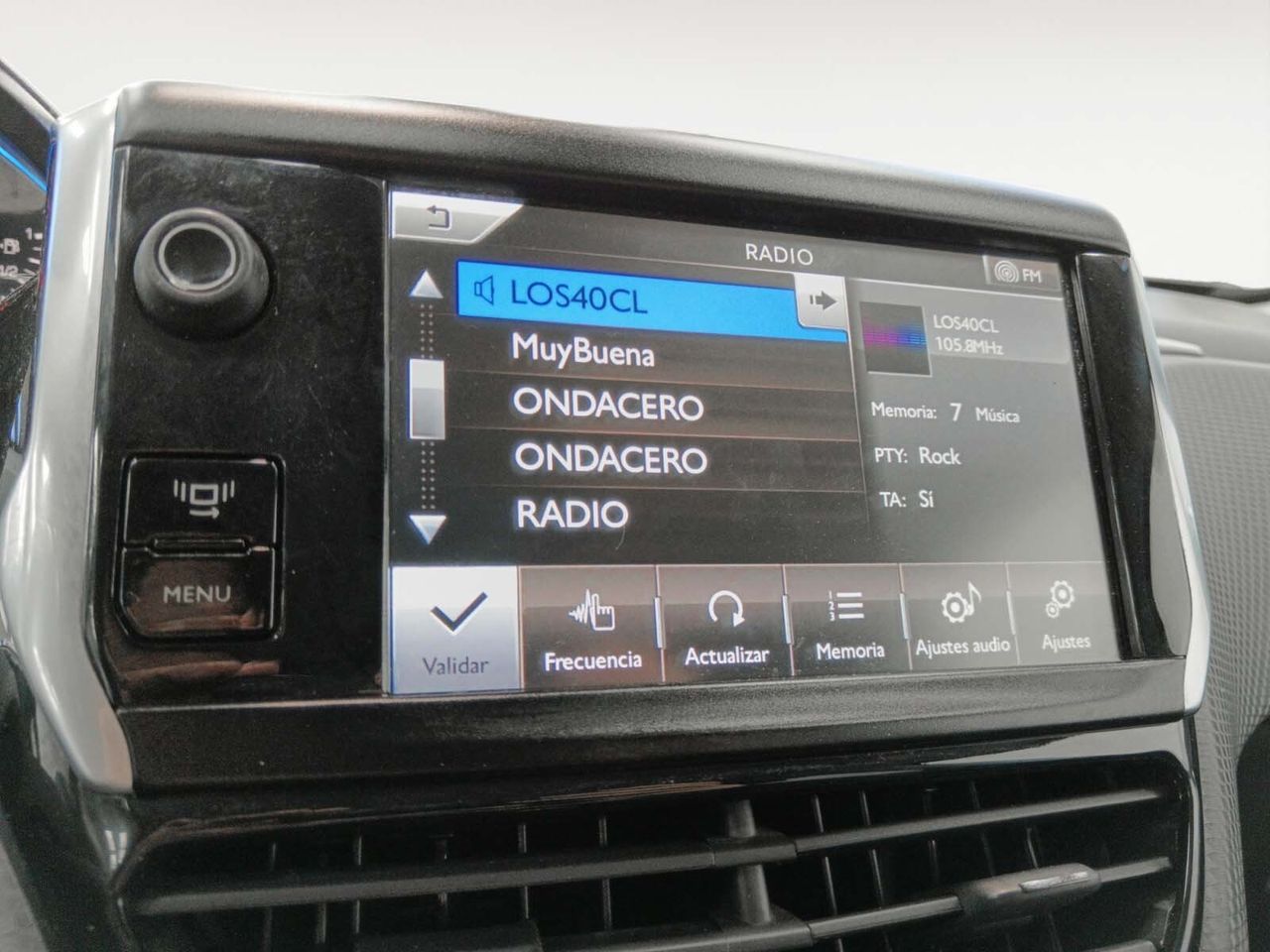 Peugeot 2008 e-HDI 115 Allure - foto 19