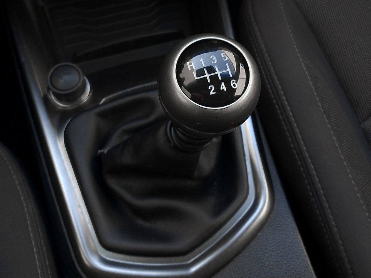 SsangYong Tivoli G15T LP Urban Plus - foto 12