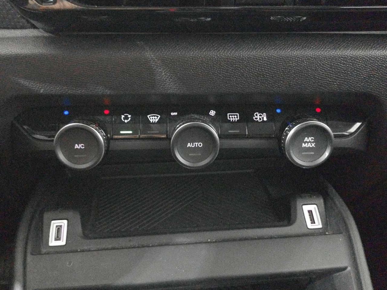 Citroën C4 BlueHDi 110 Feel Pack - foto 21