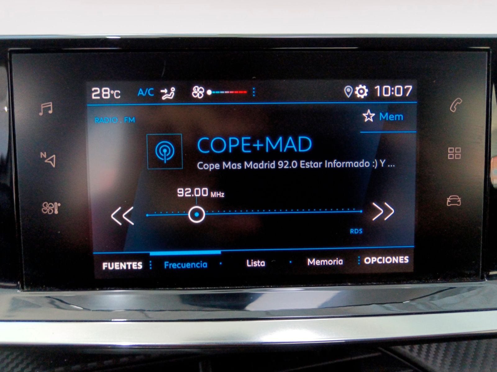 Peugeot 208 BlueHDi 100 Active - foto 16
