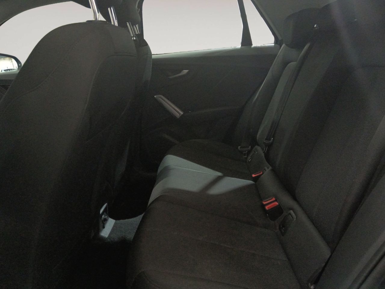 Audi Q2 Advanced 30 TFSI - foto 11