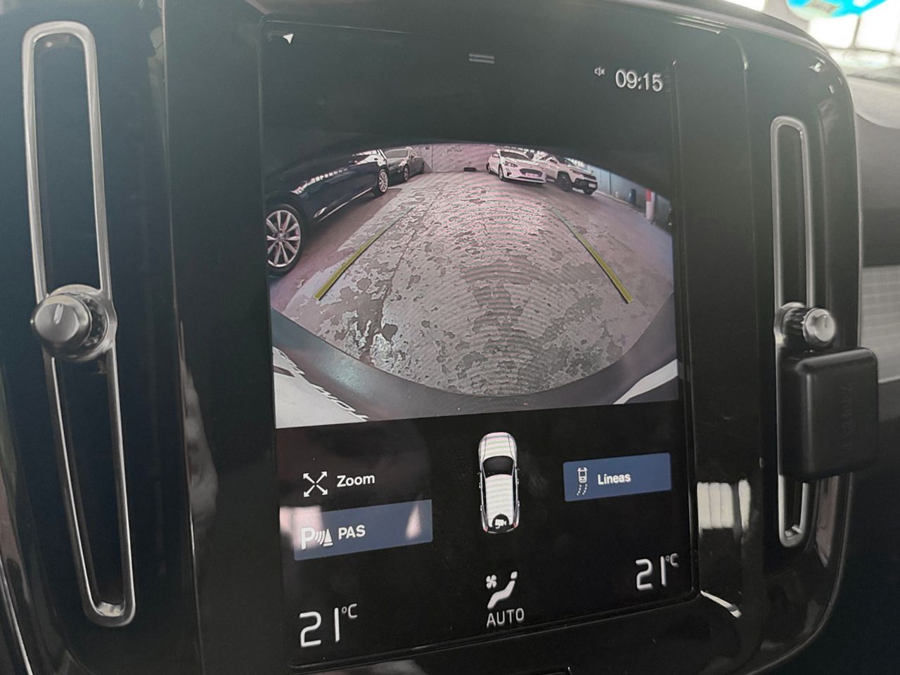 Volvo XC40 T4 Twin Recharge Inscription Expression - foto 22