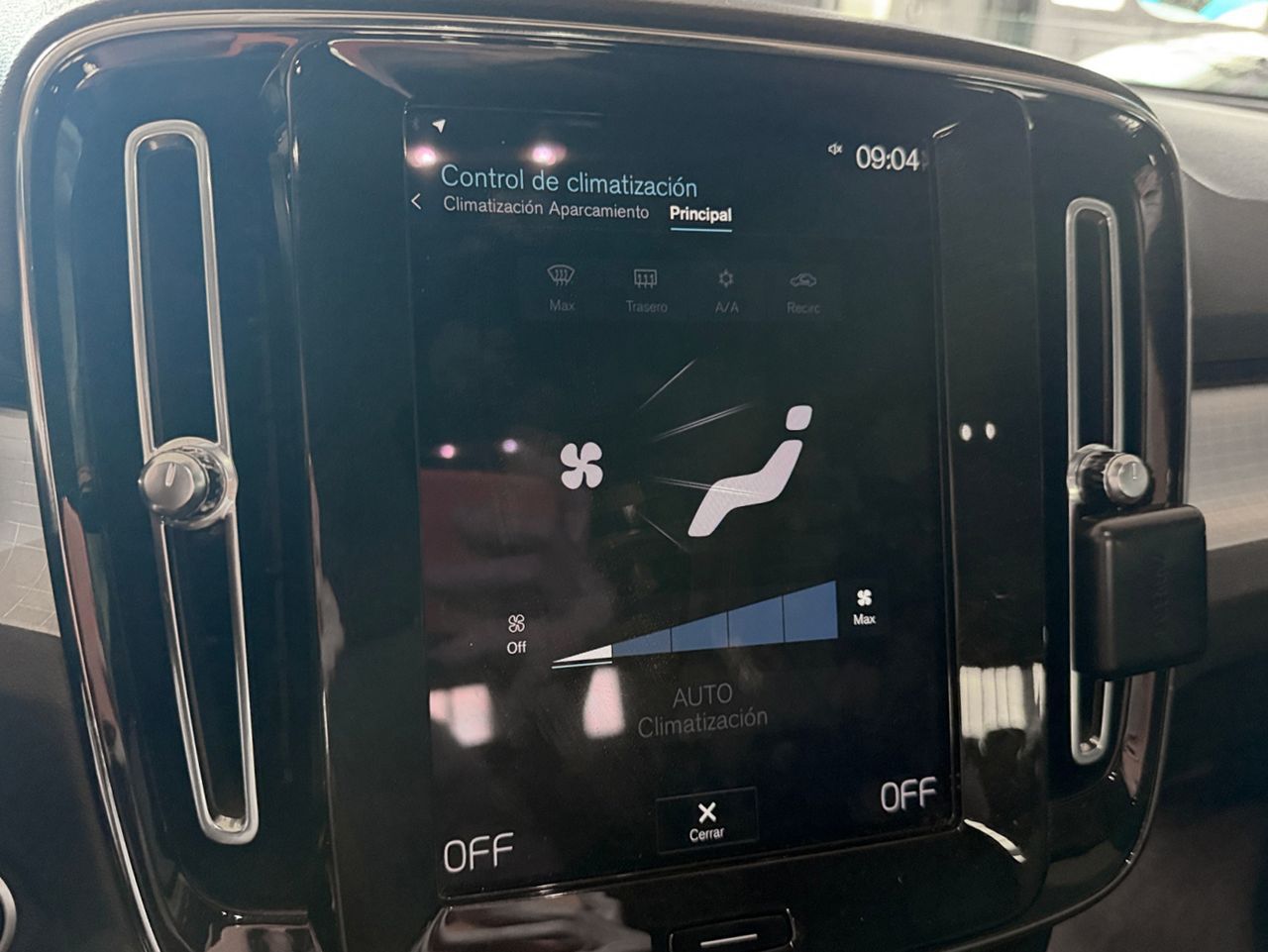 Volvo XC40 T4 Twin Recharge Inscription Expression - foto 23